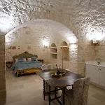 Trulli Alelia 4* مونوبولي