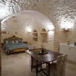 Trulli Alelia مونوبولي