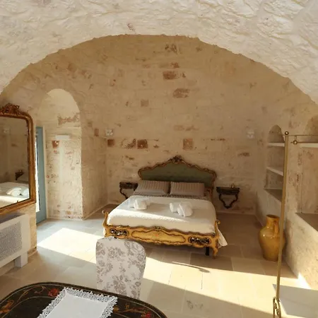 Trulli Alélia Couette-café Monopoli