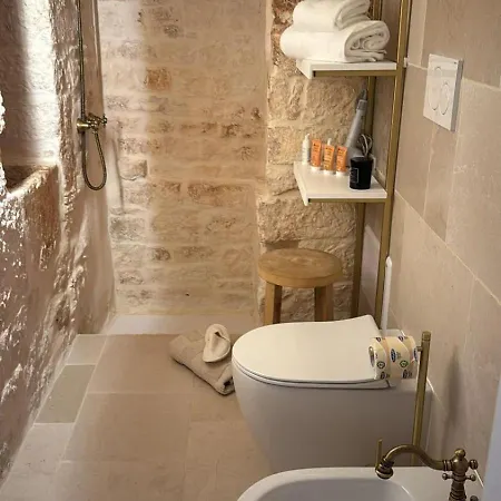 Trulli Alelia 4* مونوبولي