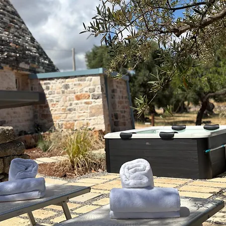 Trulli Alelia 4*